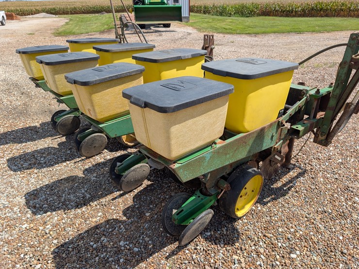 john-deere-7100-image-4