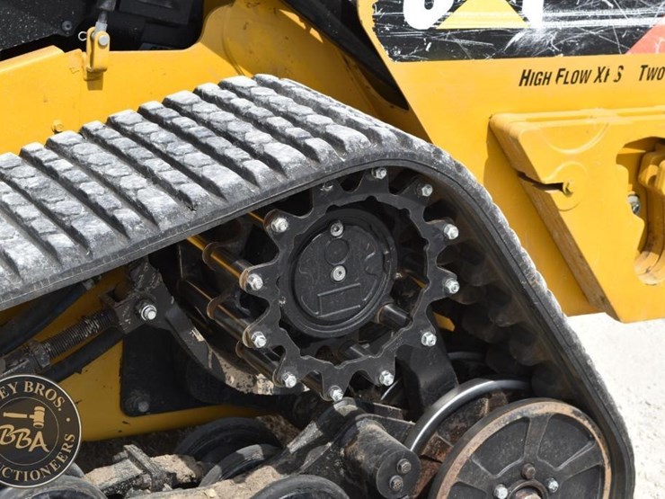 2015-caterpillar-287d-image-28