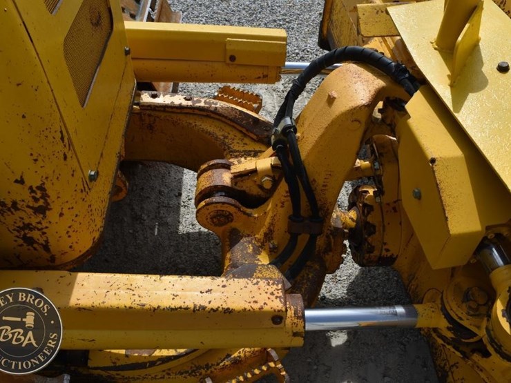 2018-komatsu-d51pxi-24-image-24