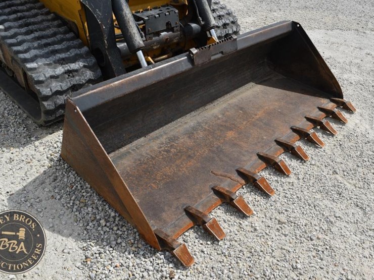 deere-333g-image-22