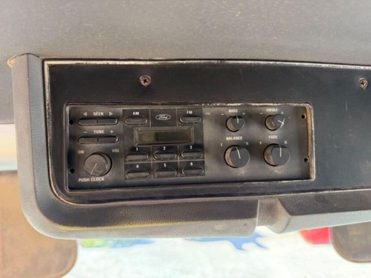 1993-ford-l8000-image-16