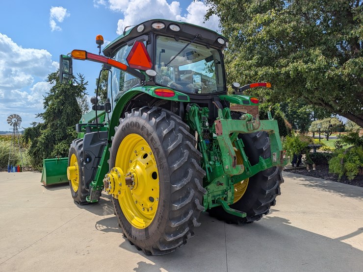 2015-john-deere-6175r-image-3