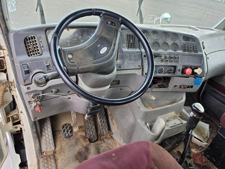 1997-ford-tractor-image-16