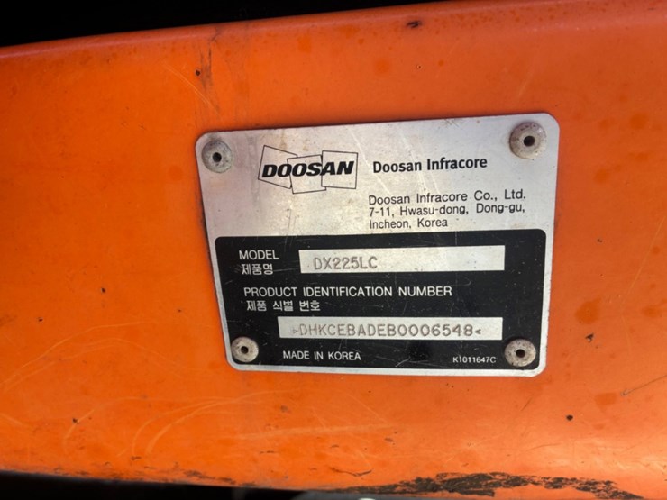 2020-doosan-dx225-lc-image-10