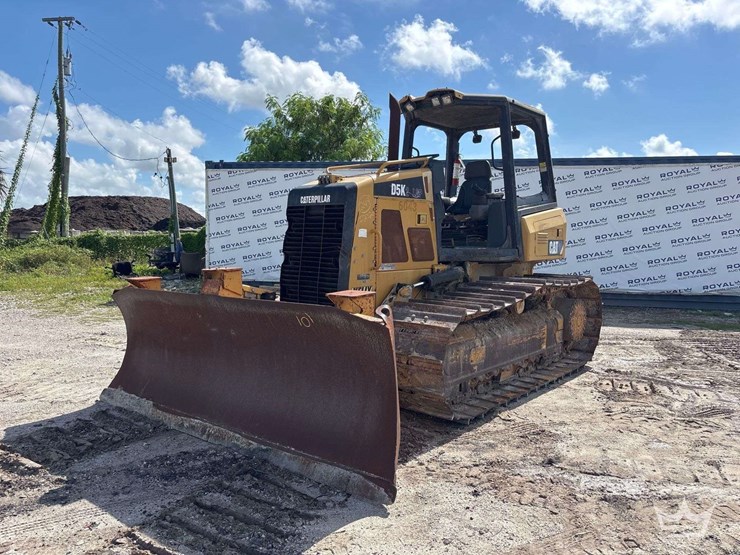 2013-caterpillar-d5k2-image-1
