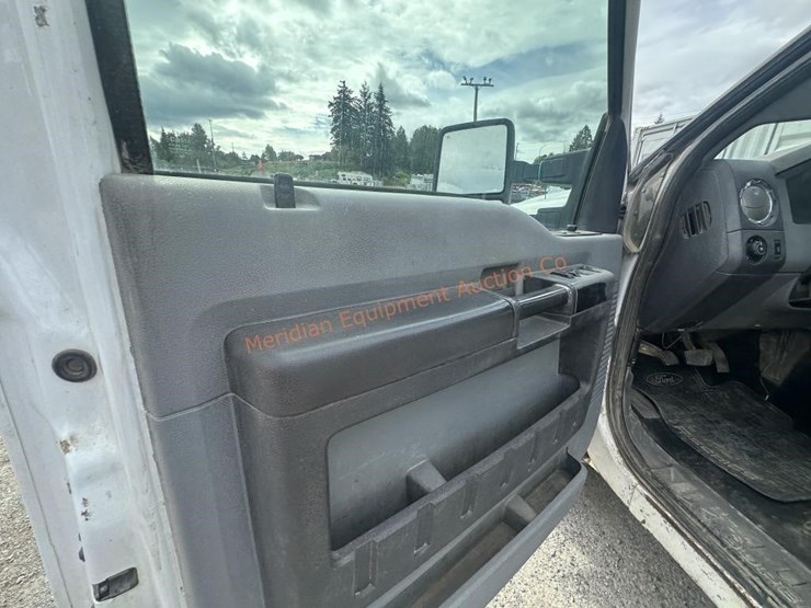 2012-ford-f350-image-33