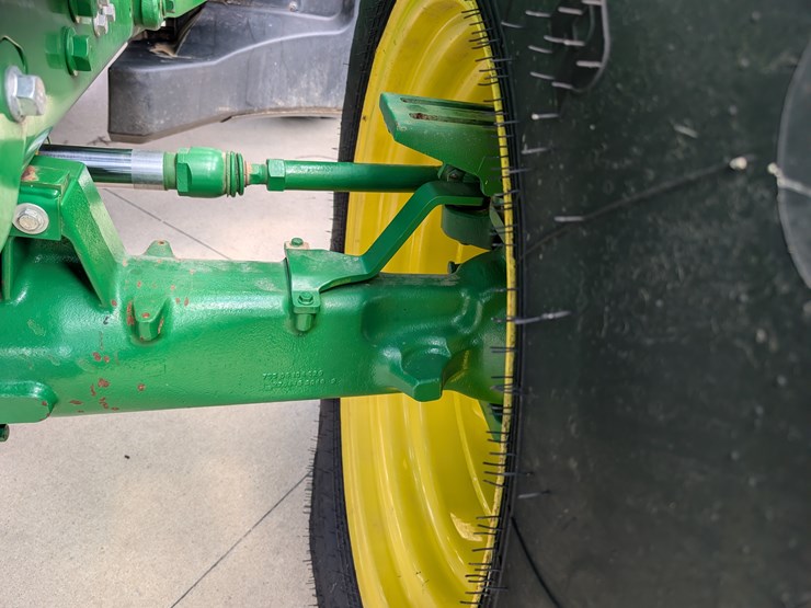 2015-john-deere-6175r-image-18