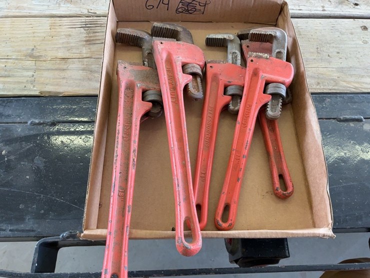 (5)-pipe-wrenches-image-1