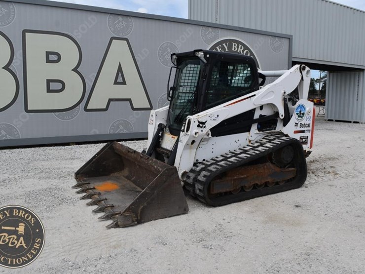 2016-bobcat-t770-image-11