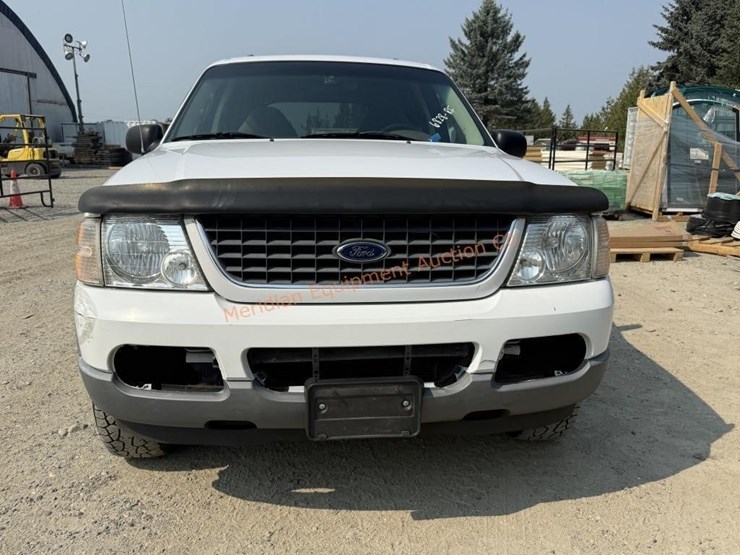 2002-ford-explorer-xlt-image-10