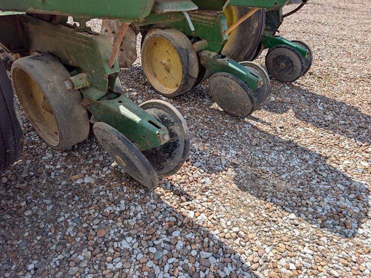 john-deere-7100-image-21