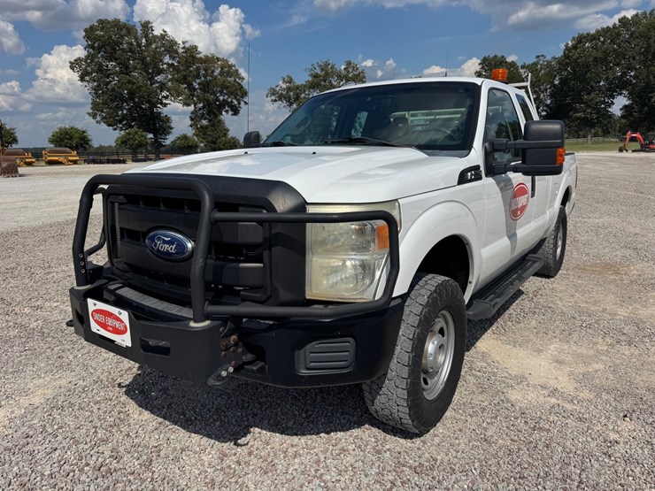 2011-ford-f250-image-1