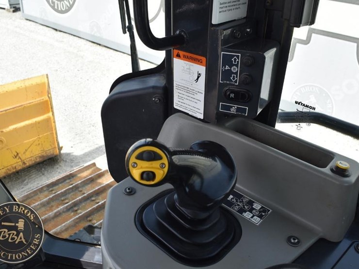 2018-komatsu-d51pxi-24-image-50