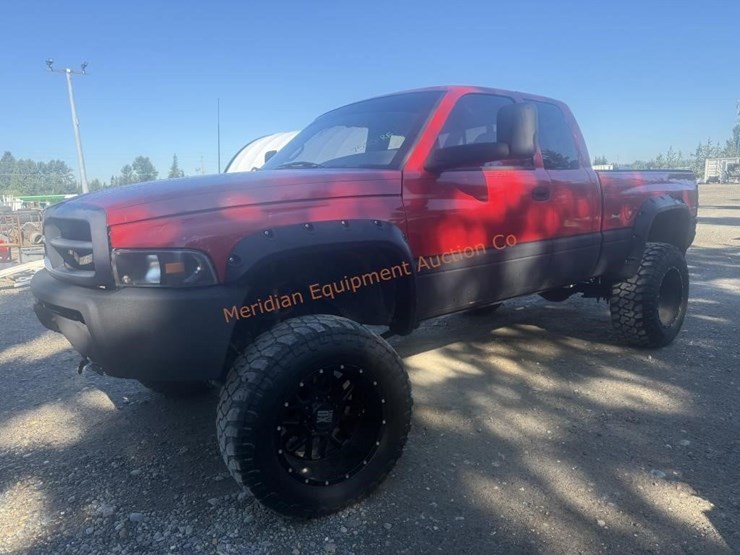 1998-dodge-ram-2500-image-3