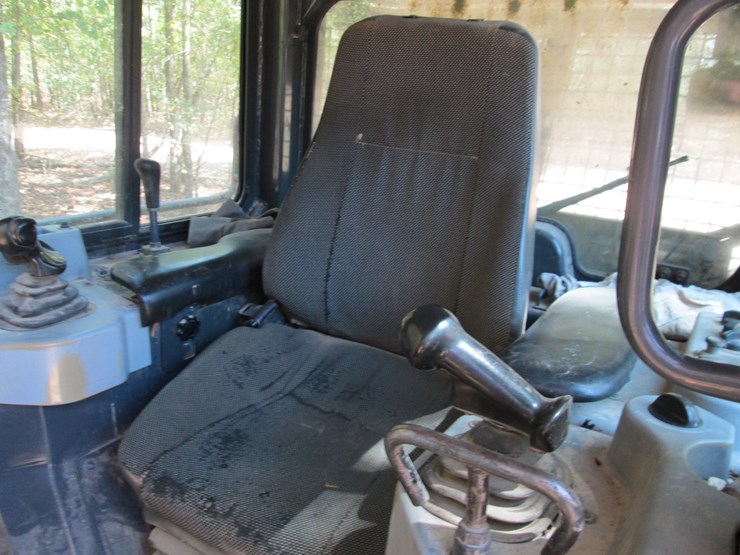 komatsu-d51px-22-image-30