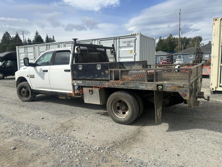 2014-dodge-ram-3500-image-2