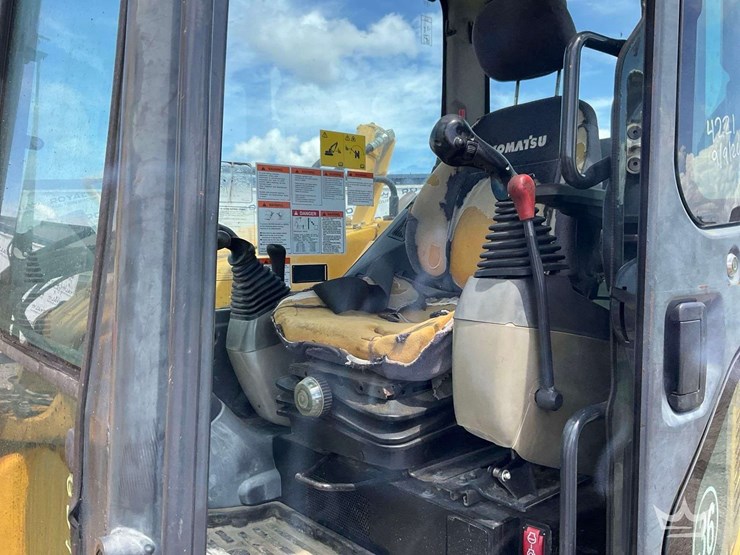 2018-komatsu-pc88mr-image-10
