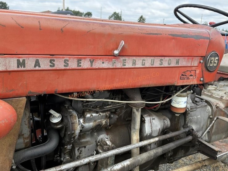 massey-ferguson-135-image-27