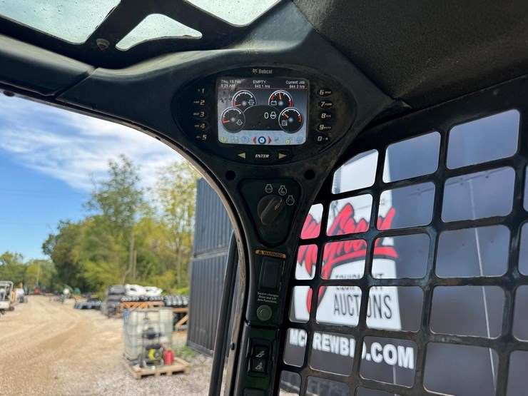 2021-bobcat-t770-image-25
