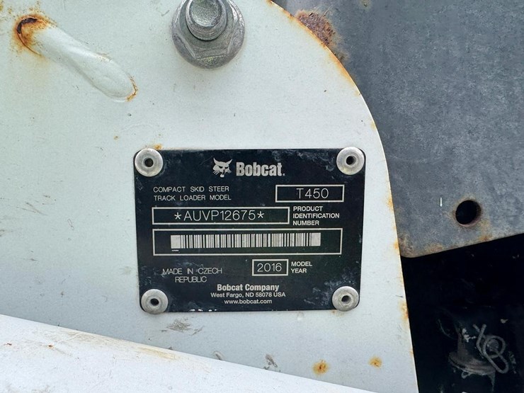 2016-bobcat-t450-image-31