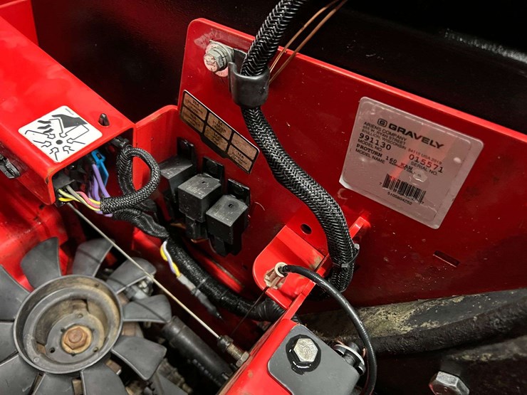 2019-gravely-proturn-60-image-15