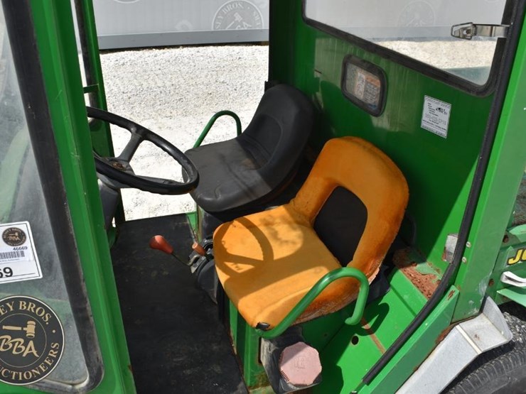 john-deere-gator-image-10