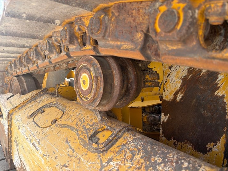 2020-deere-655k-image-17