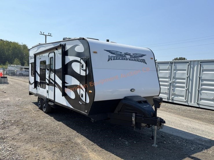 2019-weekend-warrior-toy-hauler-image-3
