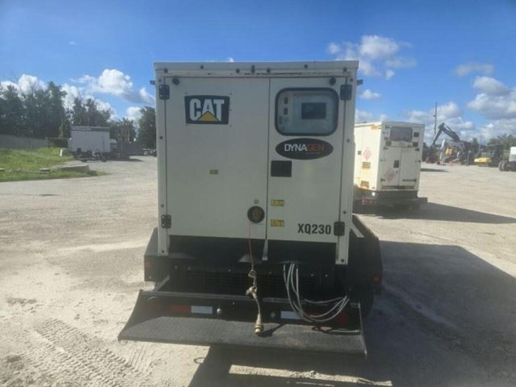 2019-caterpillar-xq230-image-5