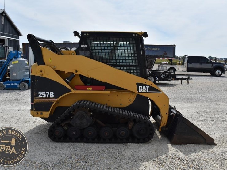 2004-caterpillar-257b-image-19