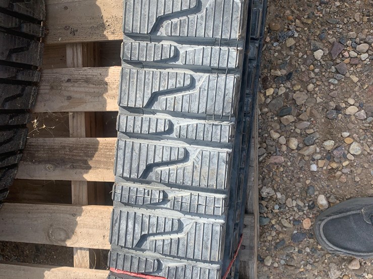 tracks-image-4