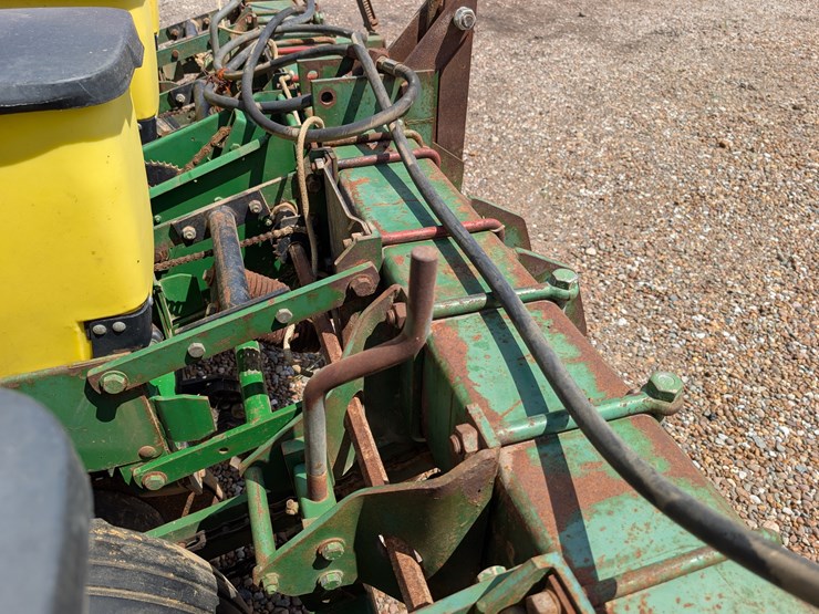 john-deere-7100-image-36