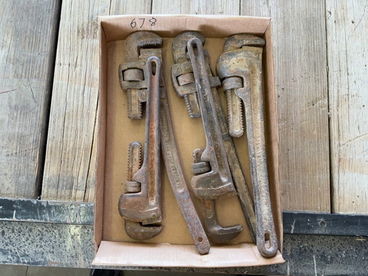 (5)-pipe-wrenches-image-1