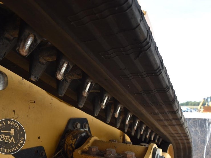 2024-caterpillar-255-image-46