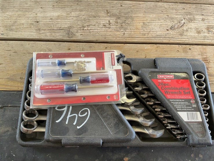 craftsman-standard-combination-wrench-set-and-screwdriver-set-image-1