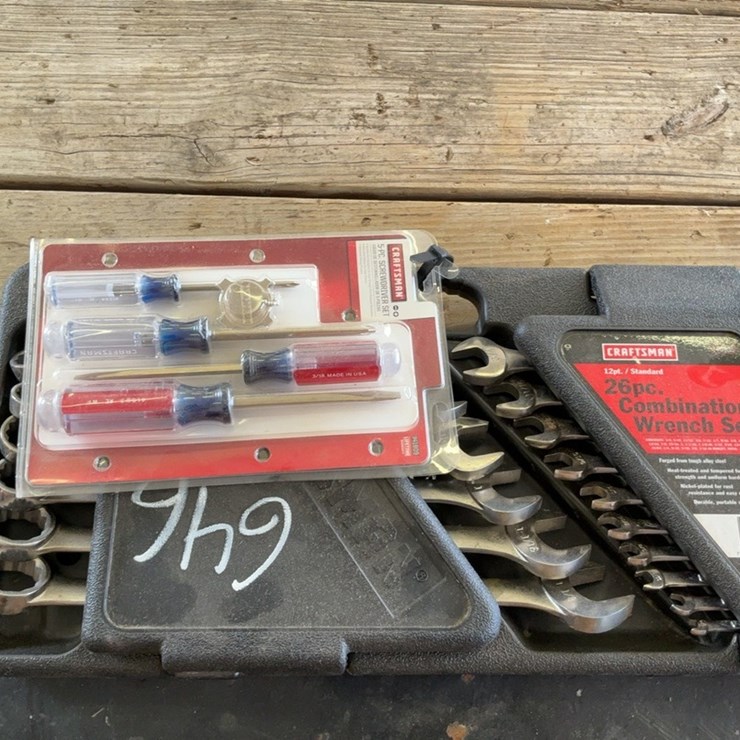 Craftsman standard combination wrench set and screwdriver set