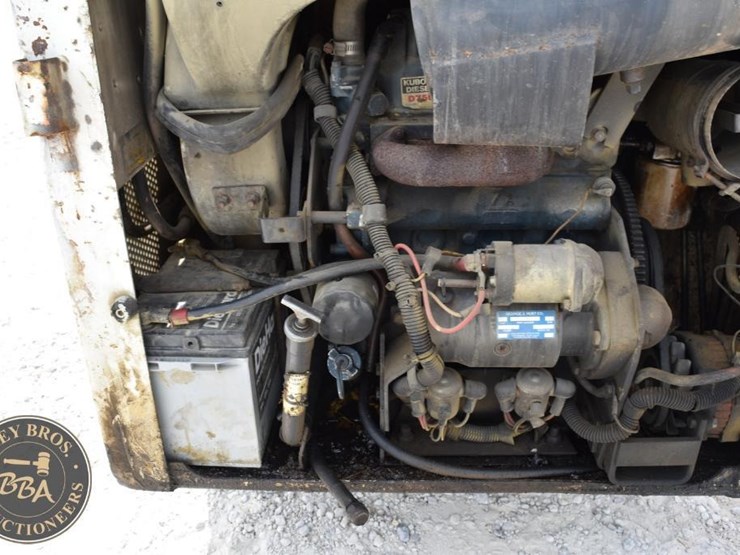 bobcat-443-image-17