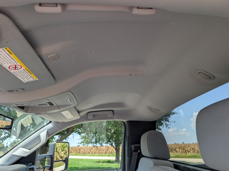 2018-chevrolet-2500hd-image-80