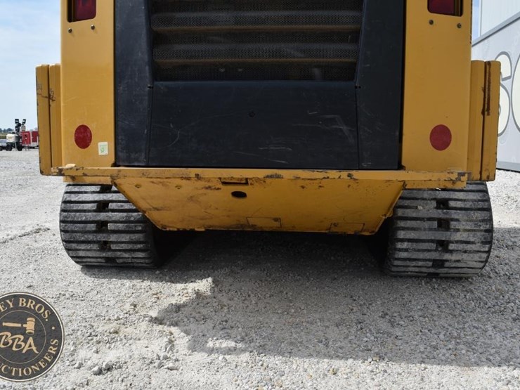 2022-caterpillar-289d3-image-34