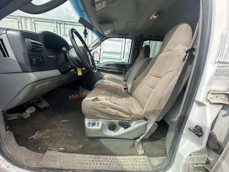 2005-ford-f350-image-30
