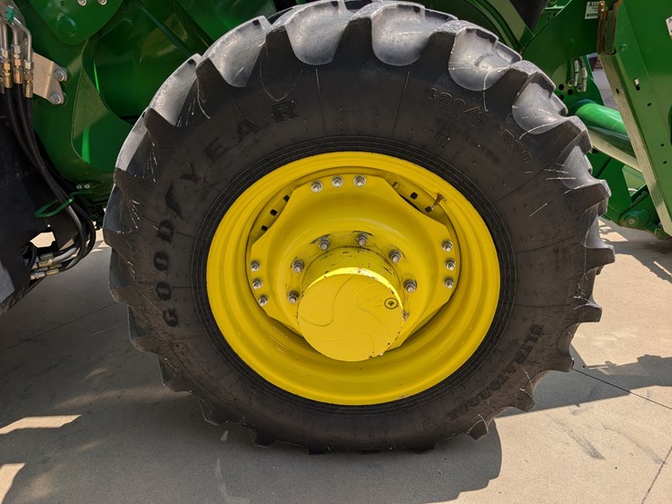 2015-john-deere-6175r-image-51