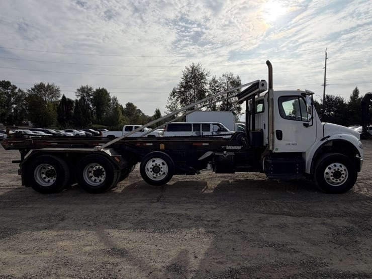 2019-freightliner-m2-t/a-roll-off-truck-image-3