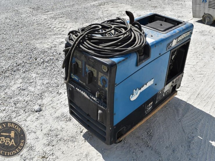 miller-bobcat-225-image-4