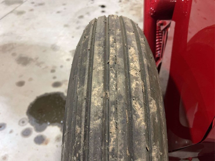international-harvester-2a-6’-hay-conditioner-image-37