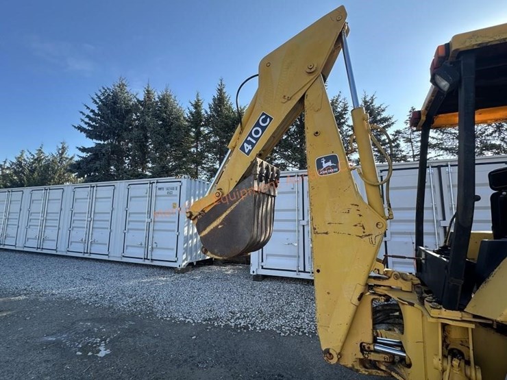 deere-410c-image-44