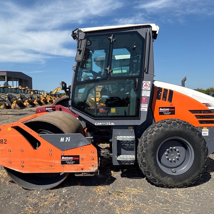 2020 HAMM H7i