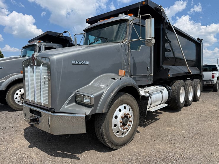 2014-kenworth-t800-image-1