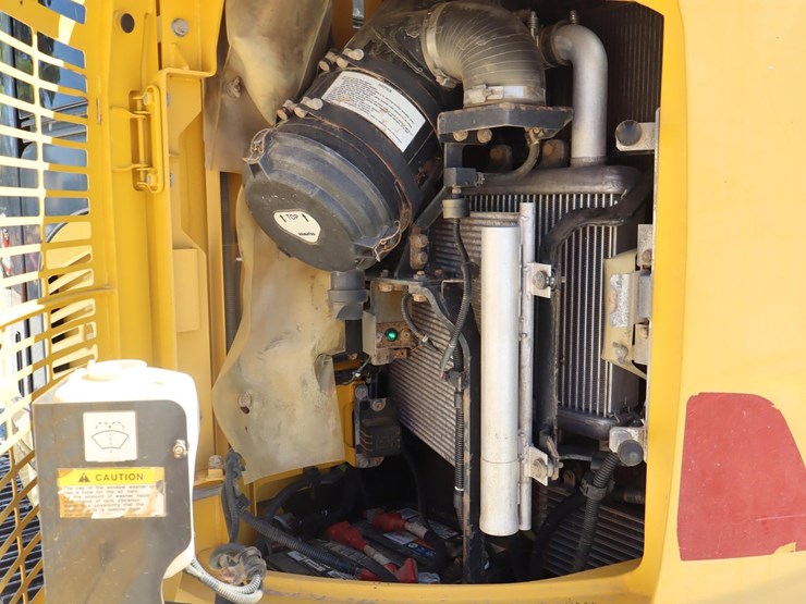 komatsu-pc138us-lc-image-26