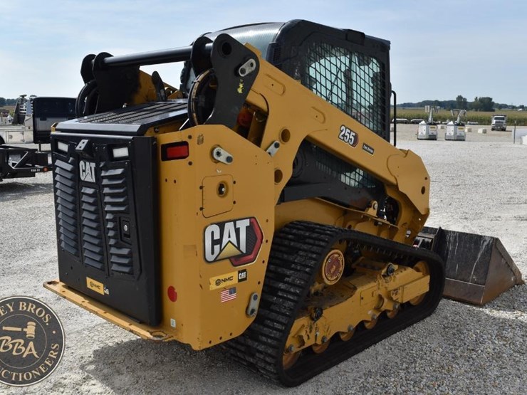 2024-caterpillar-255-image-6