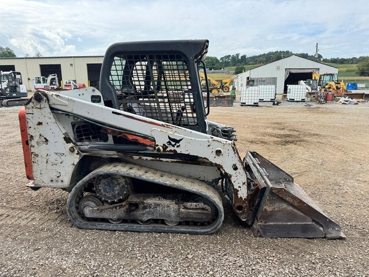 2016-bobcat-t450-image-7